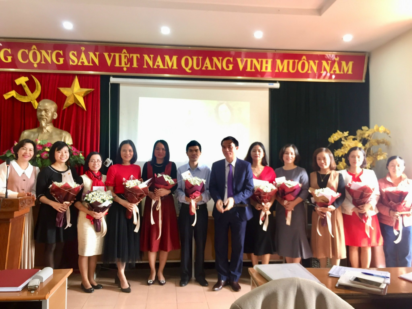 Công đoàn tổ chức chúc mừng sinh nhật tháng 12